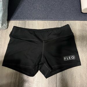 Fleo Shorts